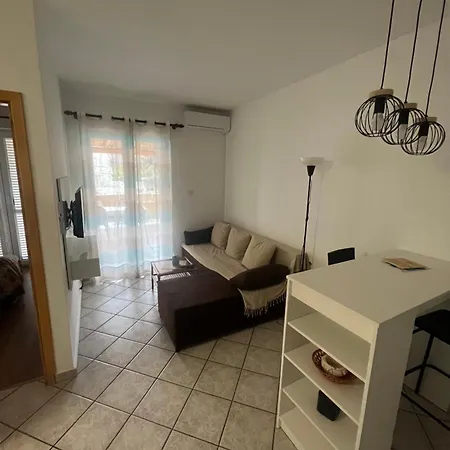 And Markovski Guest house Palit