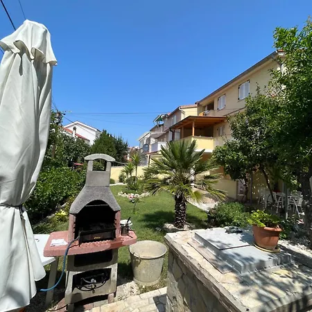 게스트하우스 And Markovski 4*