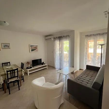 And Markovski Guest house 3*