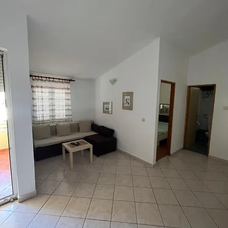 Guest house And Markovski