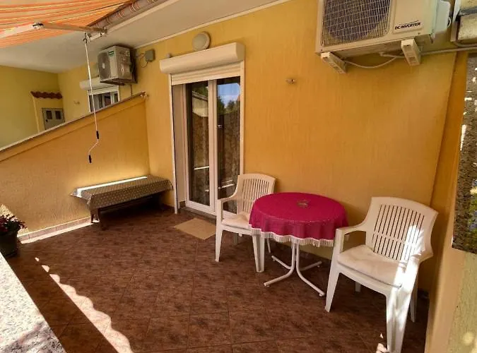 And Markovski Pensjonat 3*