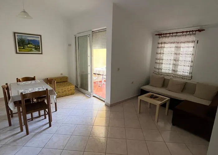 Casa de hóspedes And Markovski Palit