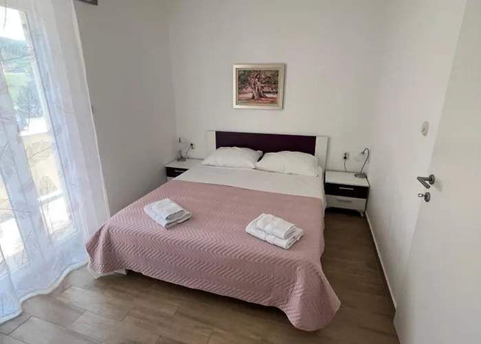 Casa de hóspedes And Markovski Palit